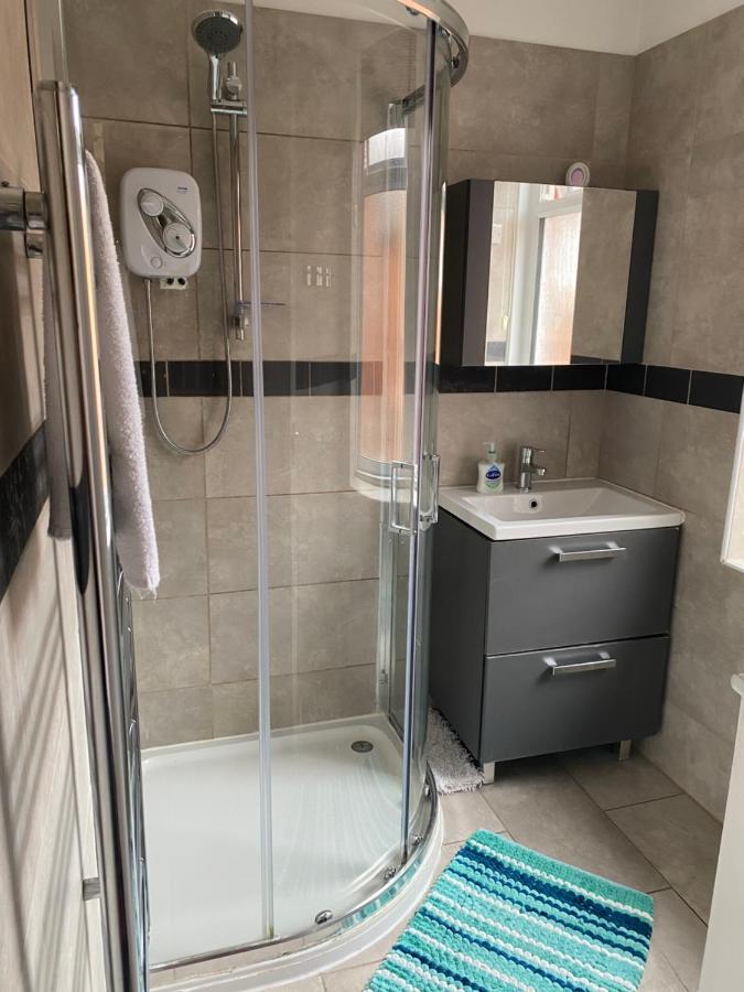 The Silverdale . Farnborough  Esterno foto