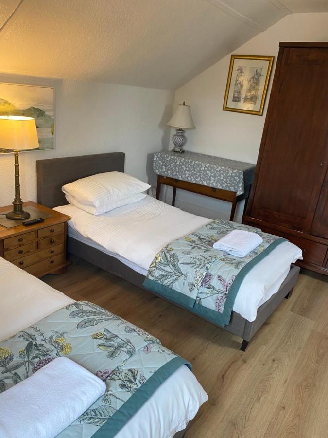 The Silverdale . Farnborough  Esterno foto