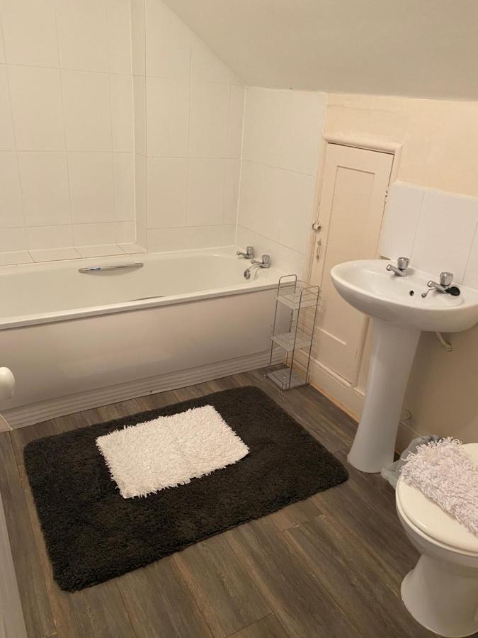 The Silverdale . Farnborough  Esterno foto